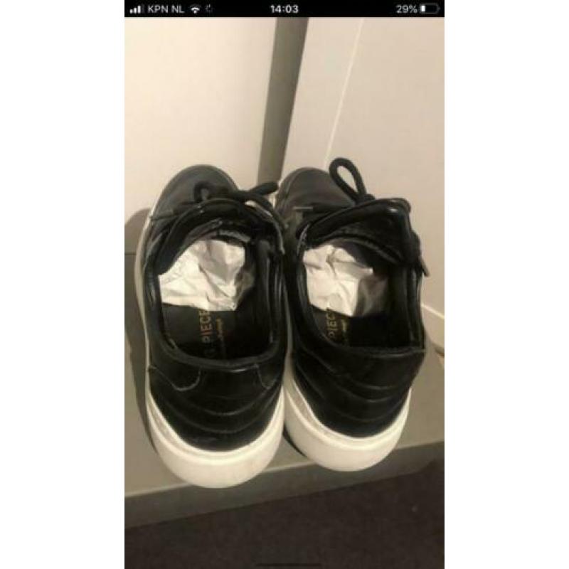 Filling pieces 40