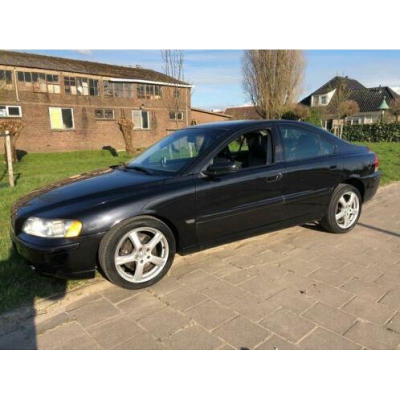 Volvo S60 2.5T Summum Automaat