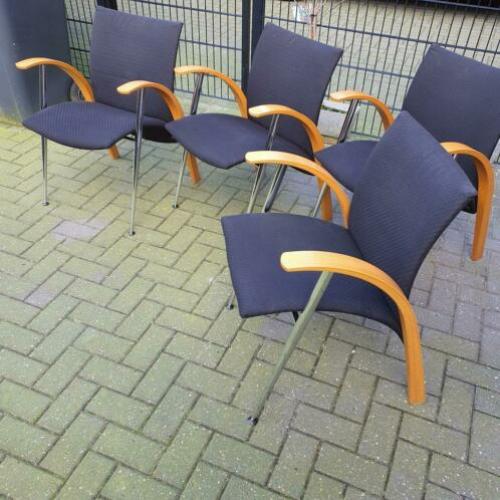 4 design stoelen .