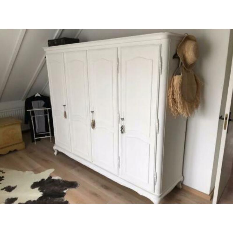 Kleding kast - hout mat wit