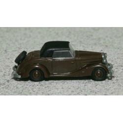 Mercedes 170S oldtimer. Merk: Praliné