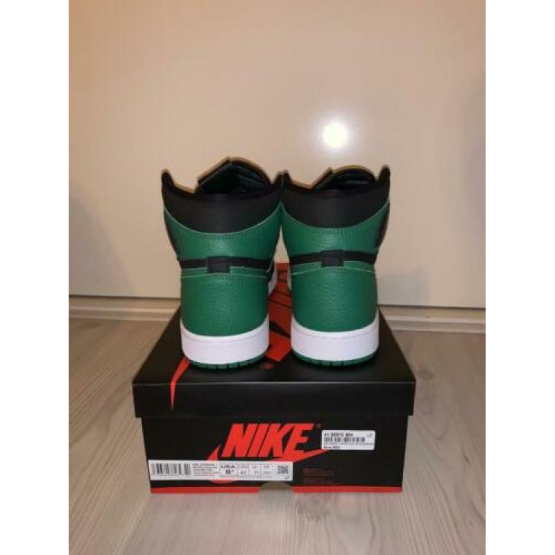 Jordan 1 ‘Pine Green’ maat 42
