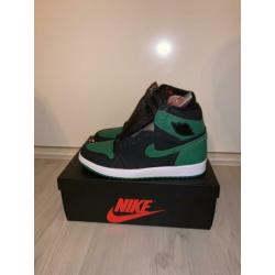 Jordan 1 ‘Pine Green’ maat 42
