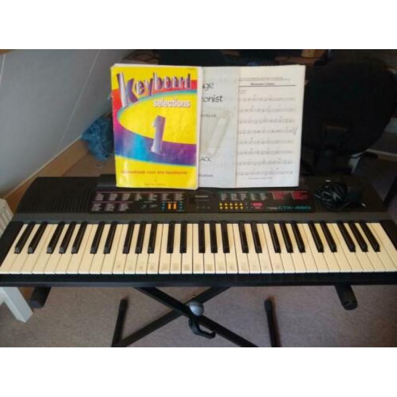 Casio CTK-480 incl stander en adapter