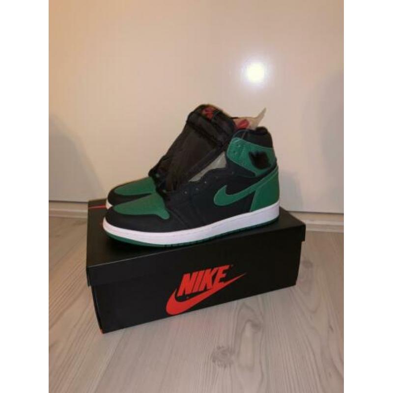 Jordan 1 ‘Pine Green’ maat 42