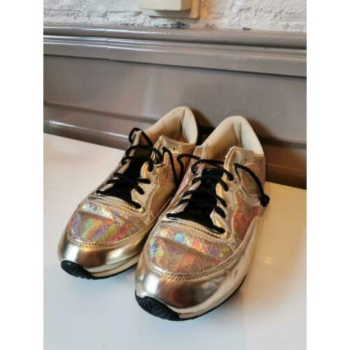 Leuke nette weinig gedragen dames sneakers