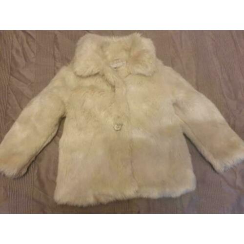 Super leuke Fake fur, bont achtige jas maat 98