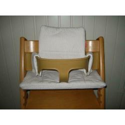 kinderstoel stokke tripp traap met newbornset/verkleinset