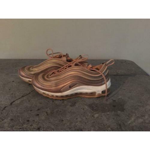 Roze Nike schoenen met lucht in zool maat 37