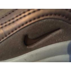 Roze Nike schoenen met lucht in zool maat 37