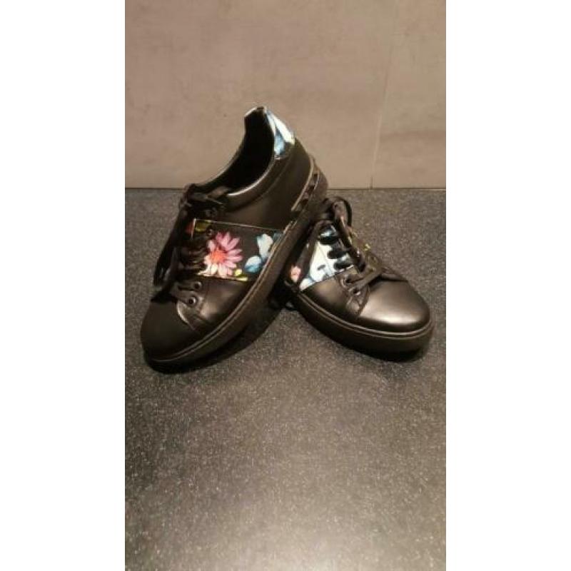 Valentino Garavani sneaker mt 37 Nieuw