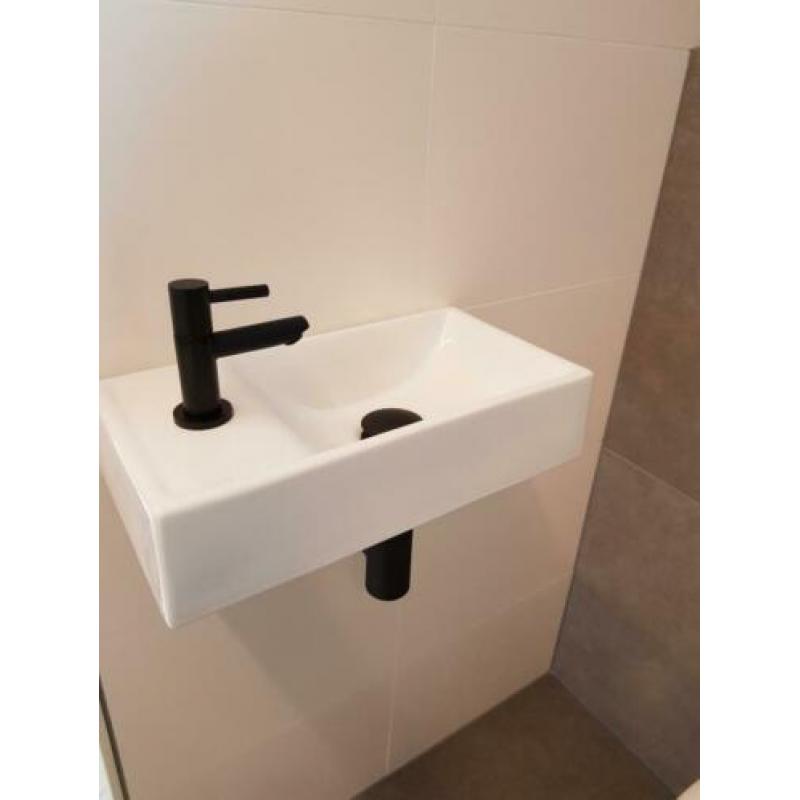 Compleet toilet incl. fontein, tegels en toilet voor: € 599