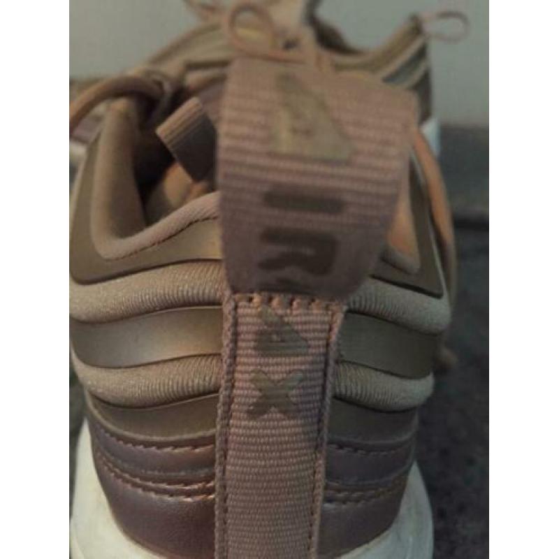 Roze Nike schoenen met lucht in zool maat 37