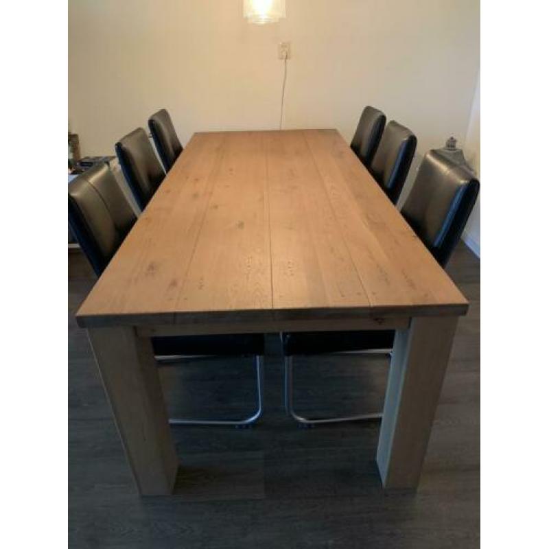Eetkamertafel & 6 eetkamerstoelen