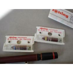 Rotring Variant houder met 4 verschillende micronorm pennen.