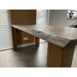 Massief eiken tafel met waankant 175 x 95 cm