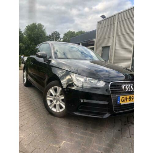 Audi A1 1.2 Tfsi 63KW 2011 Airco Navi Stoelverwarming