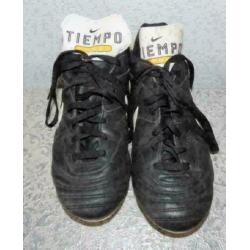 Nike tiempo zwarte voetbal schoenen maat 44
