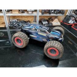 Dikke traxxas e revo met set 3s lipos en tqi zender