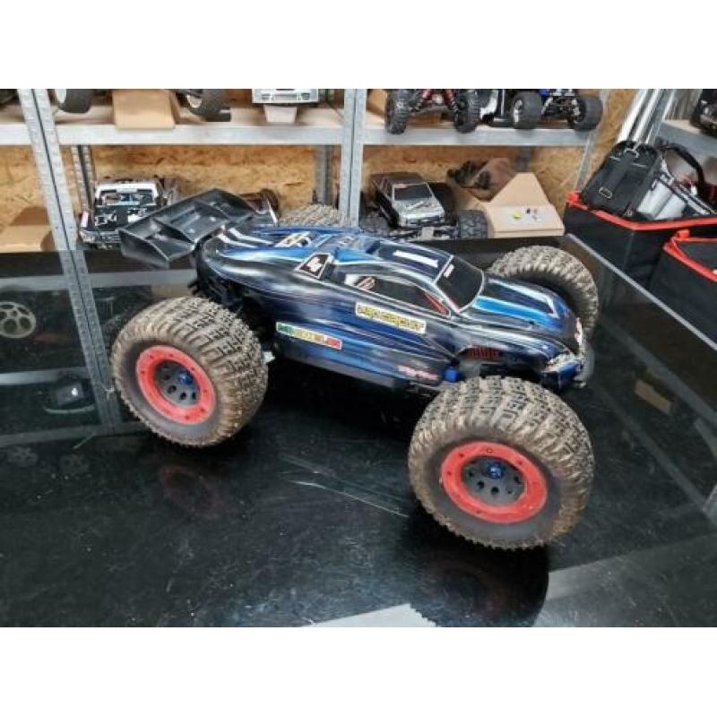 Dikke traxxas e revo met set 3s lipos en tqi zender