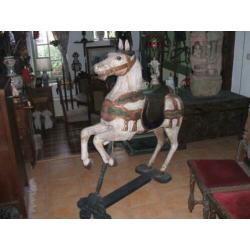 Groot Carousselpaard of kermispaard.
