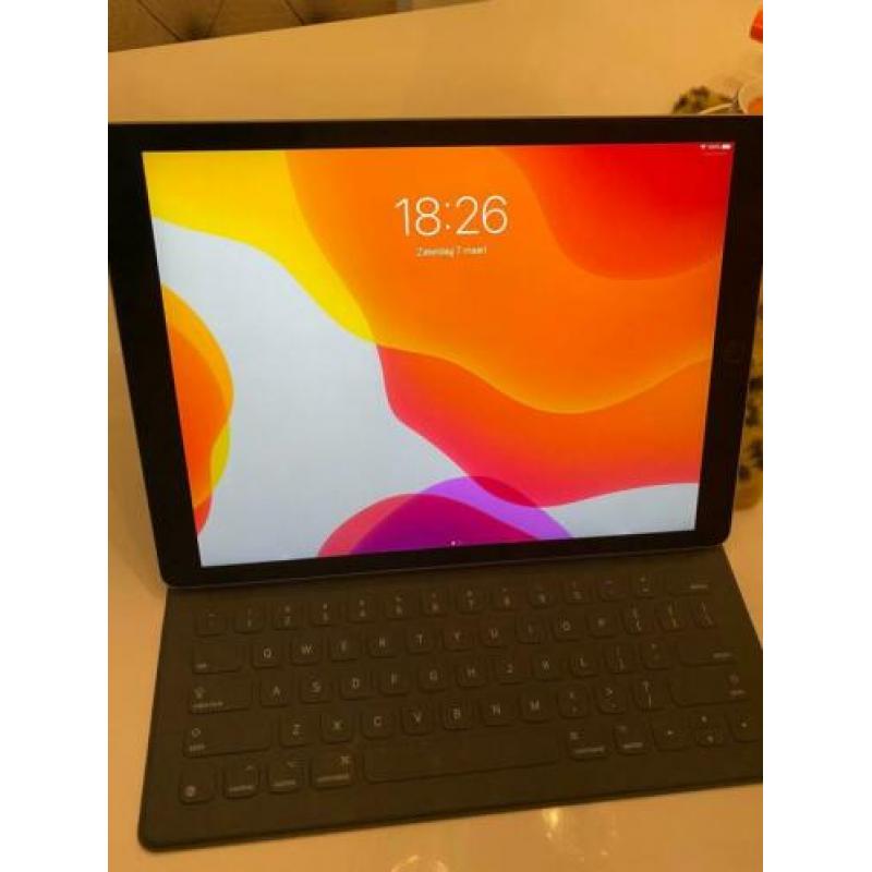 Ipad Pro 12.9” 256 GB 2de generatie + apple toetsenbord