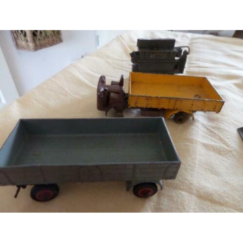 Oude Dinky toys,By Lesney,models oldtimers,enz.enz.