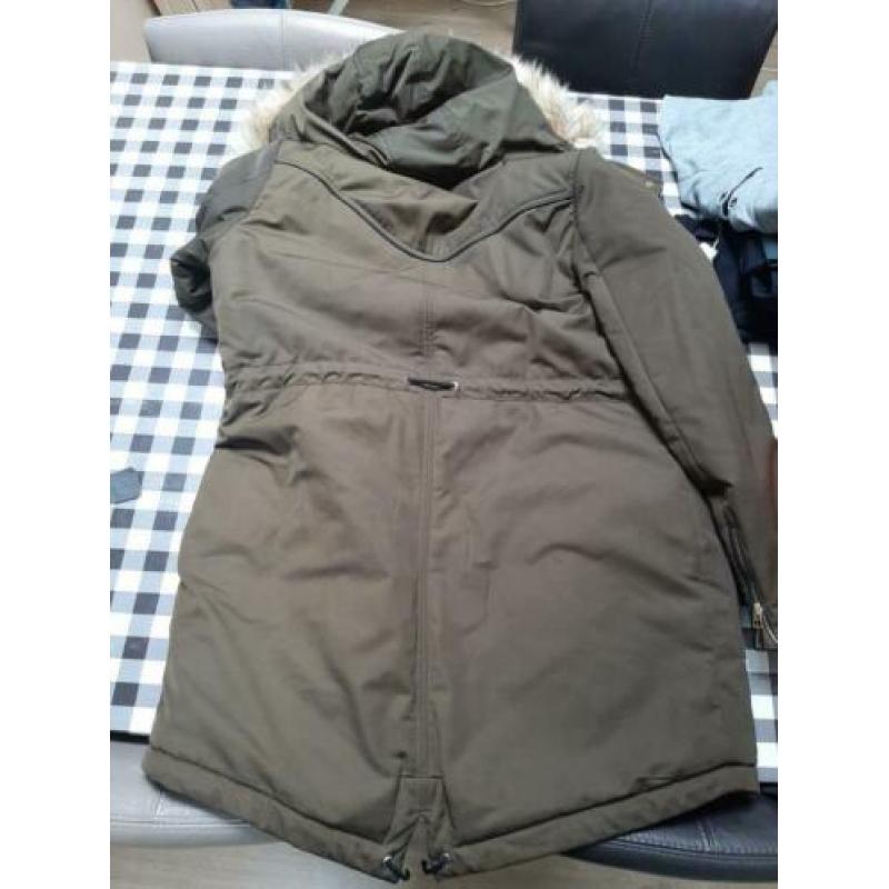 Zara jas L