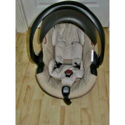 stokke autostoel izi go op xplory trailz scoot crusi