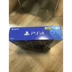 PS4 Slim 1 TB