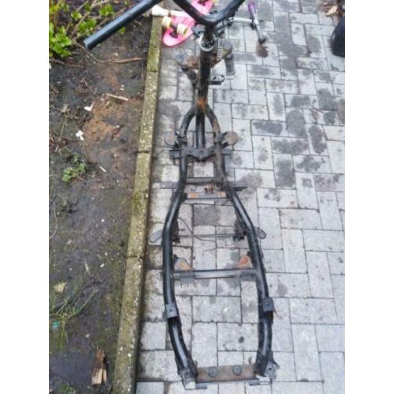 yamaha aerox frame ZONDER WOK