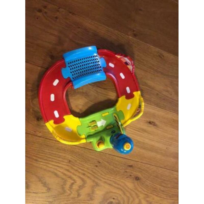 Vtech Toet Toet Auto’s Stratenset met Stoplicht zgan