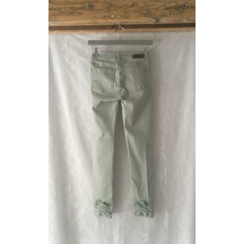 Supertrash skinny jeans maat 28