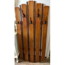 WandKapstok 150X67cm Deze kapstok heeft vijf metalen