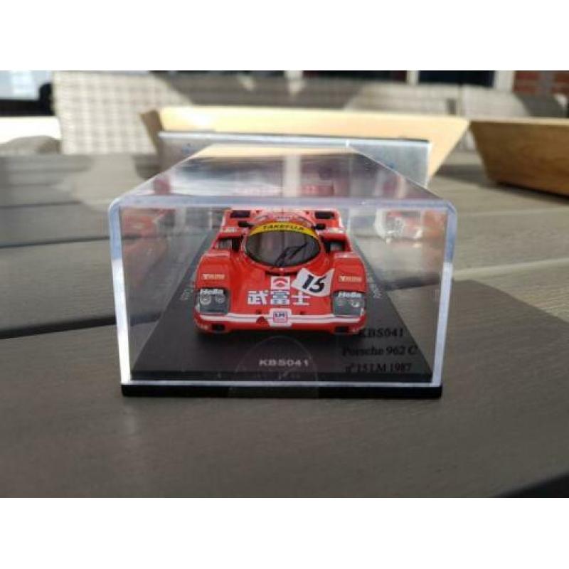 Spark KBS041. Porsche 962 (GTi) Le Mans 1987 Team Liqui Moly