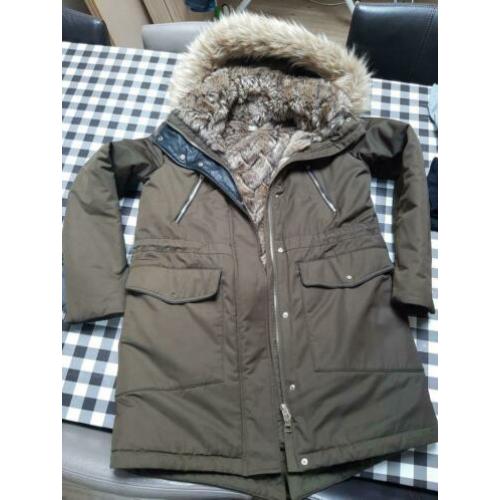 Zara jas L