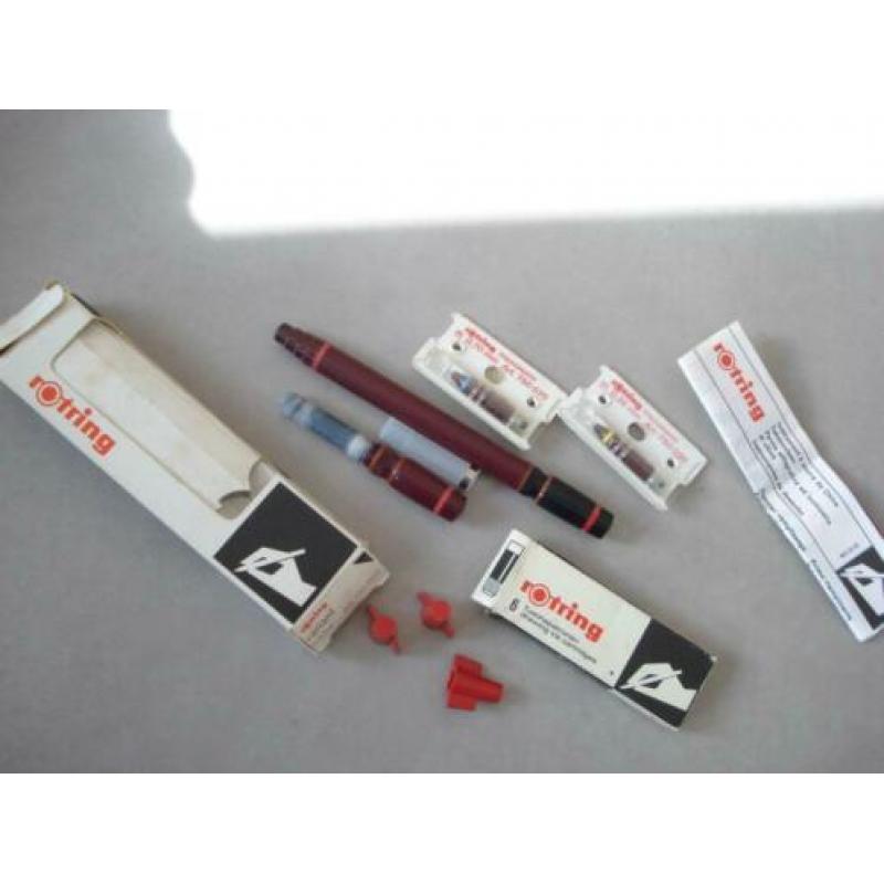 Rotring Variant houder met 4 verschillende micronorm pennen.