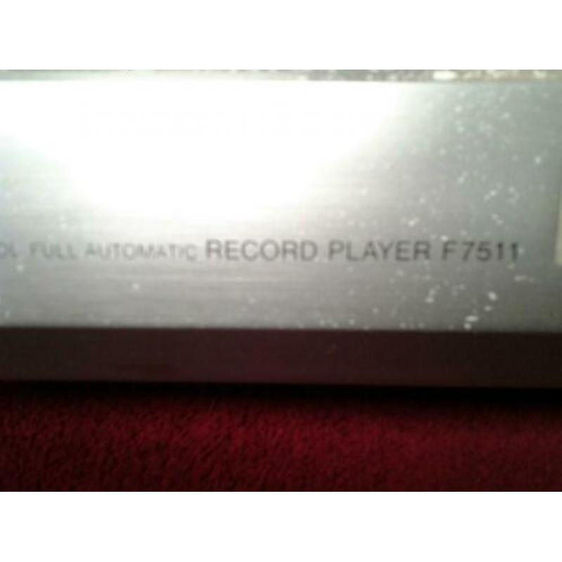 Philips platenspeler F 7511