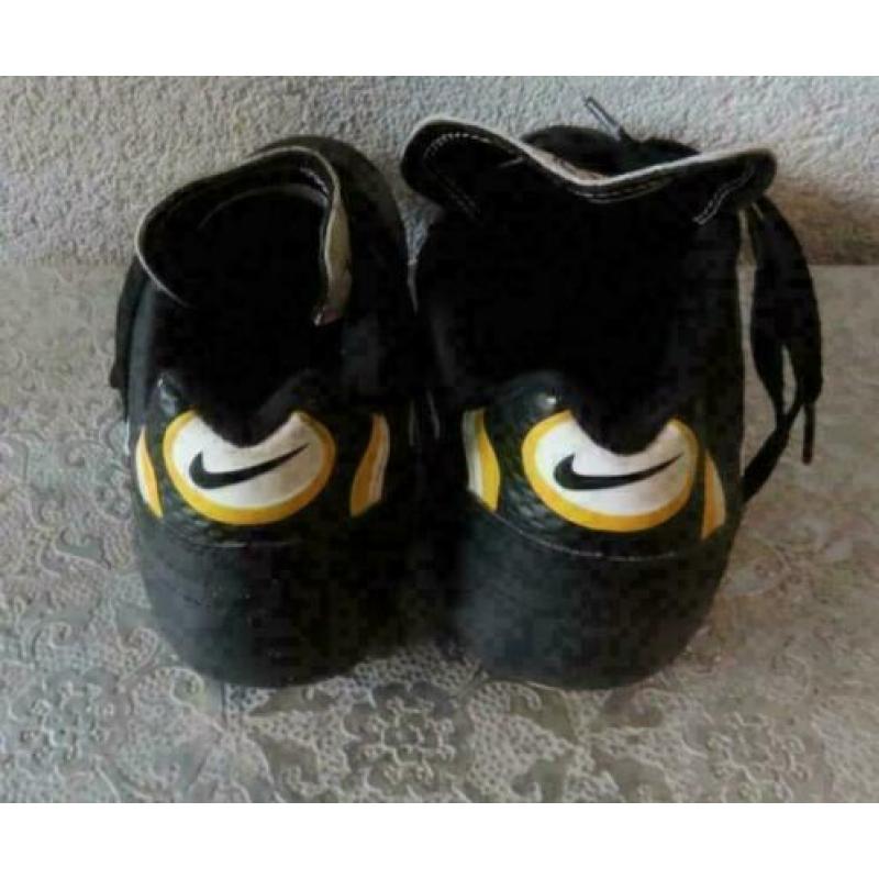 Nike tiempo zwarte voetbal schoenen maat 44