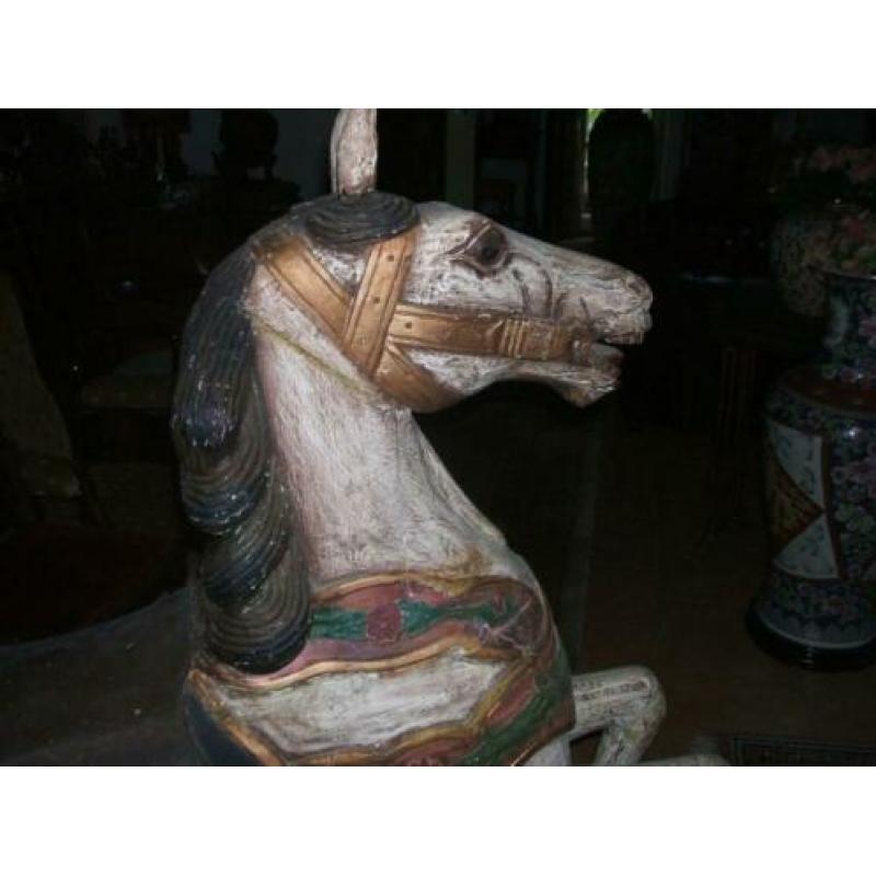 Groot Carousselpaard of kermispaard.