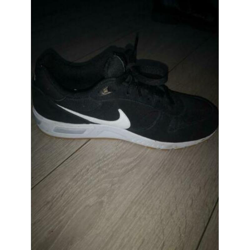 Nike runner MD zwart wit, Mt 42