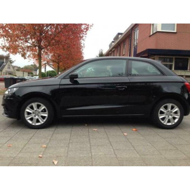 Audi A1 1.2 Tfsi 63KW 2011 Airco Navi Stoelverwarming