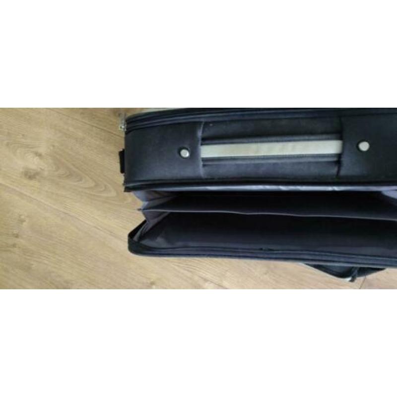 Sitecom laptoptas schoudertas laptop veel vakken