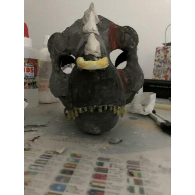 Dino mask commissies (MET KLEI)