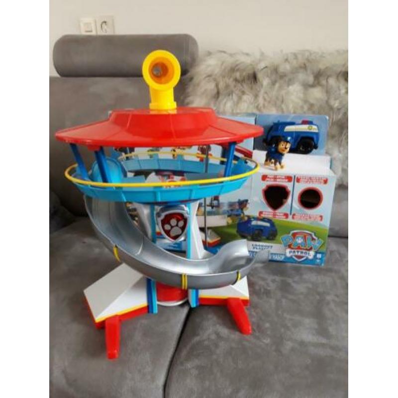 Set Paw Patrol Uitkijktoren Licht Geluid Chase wagen + pup