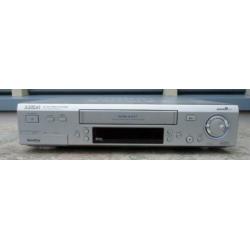 Philips SVHS en Sony Betamax ZELF DIGITALISEREN OVERZETTEN