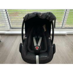 Maxi Cosi Pebble Plus Nomad Black + Joolz adapter + 2way fix