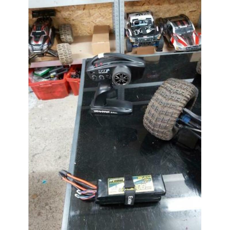 Dikke traxxas e revo met set 3s lipos en tqi zender