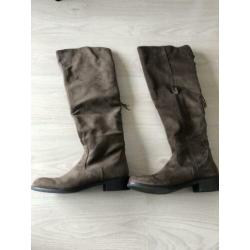 laarzen Bruin Taupe kleurige suède look mt 41
