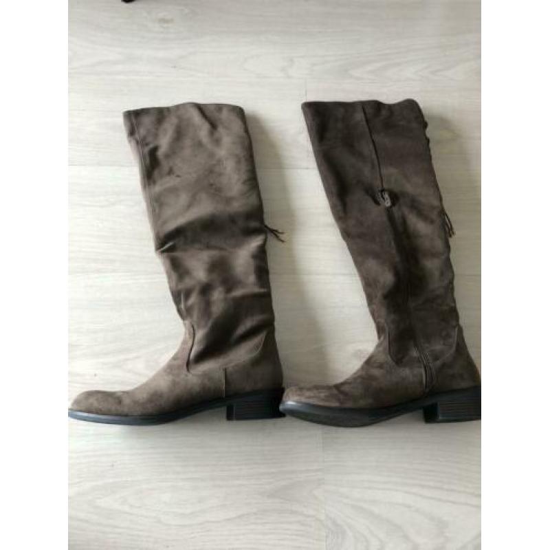 laarzen Bruin Taupe kleurige suède look mt 41